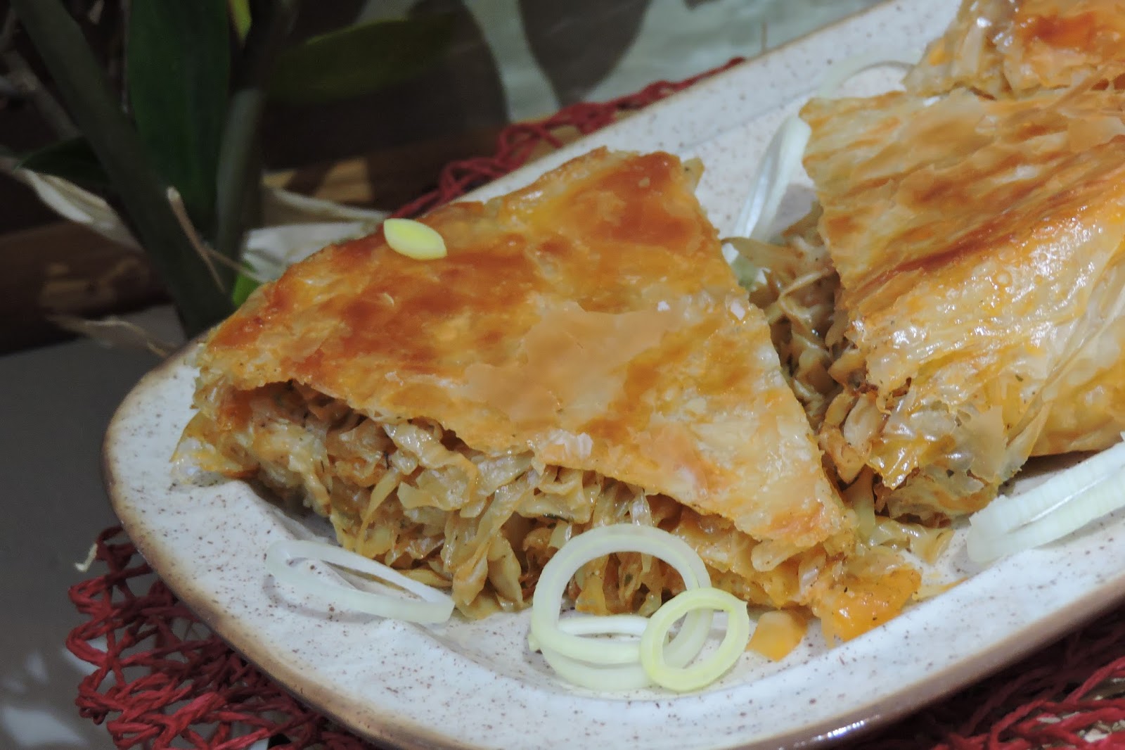 постна баница със зеле и праз – от манастирската кухня   - изображение 2